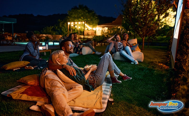 How to Set Up Your Backyard Movie Night